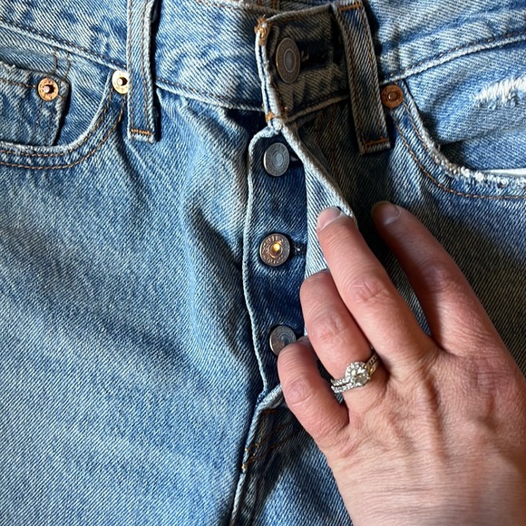 Levi’s Wedgie Straight Distressed Light/Medium Wash 26 - Picture 3 of 8